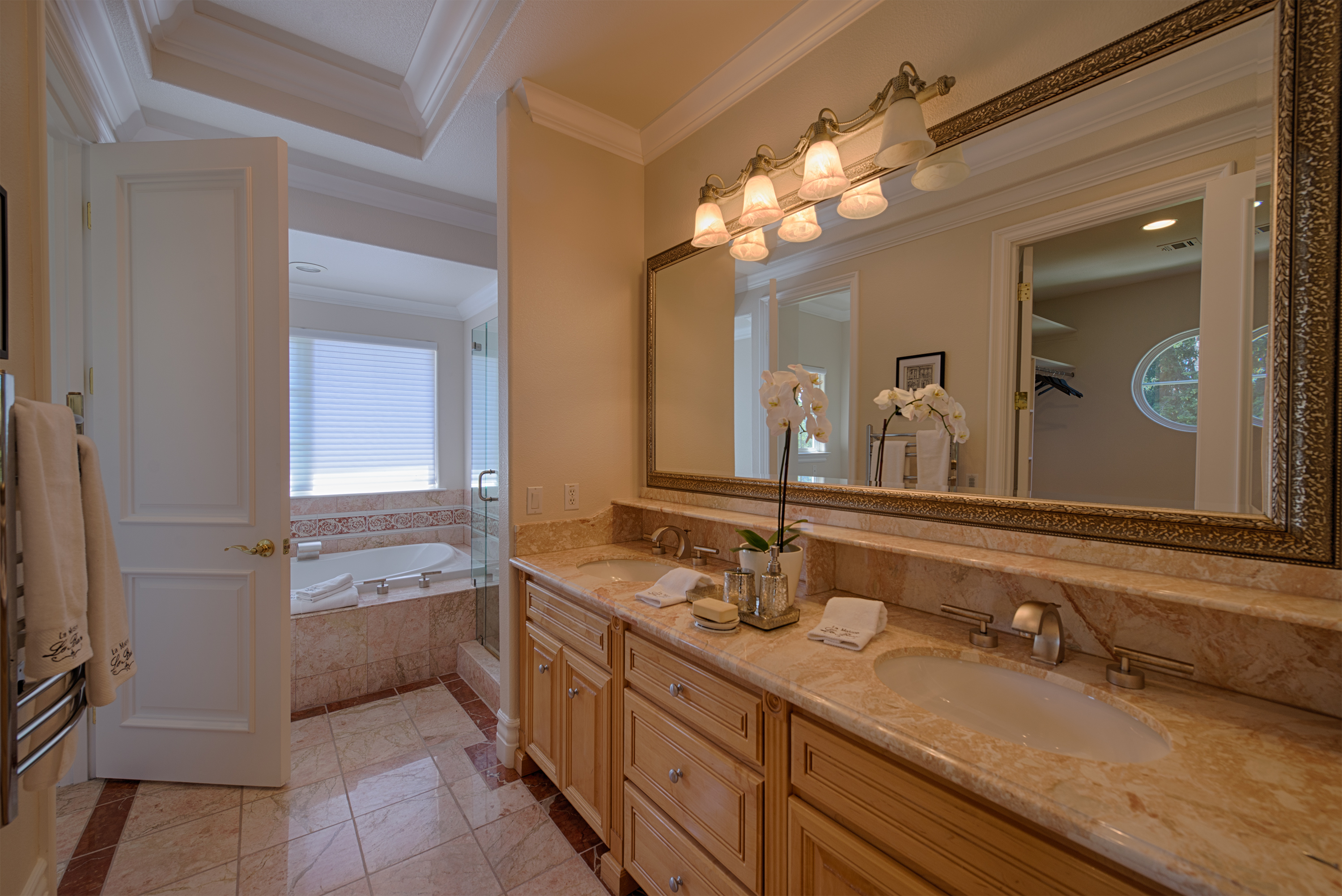763 Florales Dr, Palo Alto 94306 - Master Bath (A)