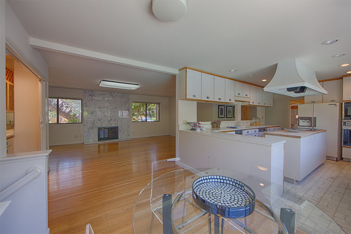 Breakfast Family picture - 524 Gerona Rd, Stanford 94305