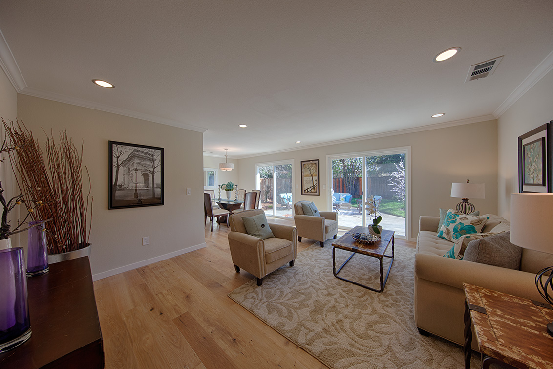 Living Room (C) picture - 7778 Lilac Way, Cupertino 95014