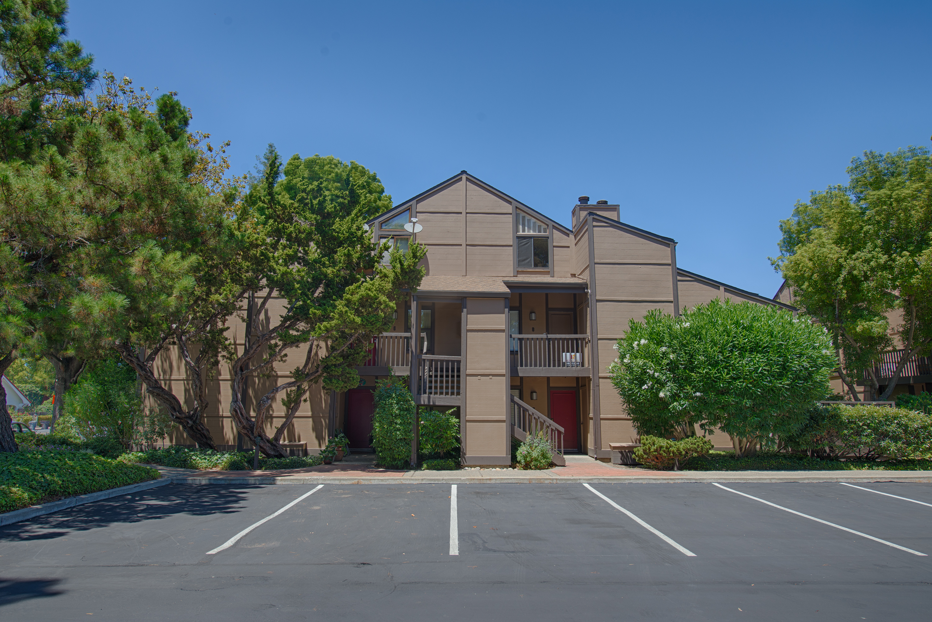 N Rengstorff Ave - Rengstorff Neighborhood