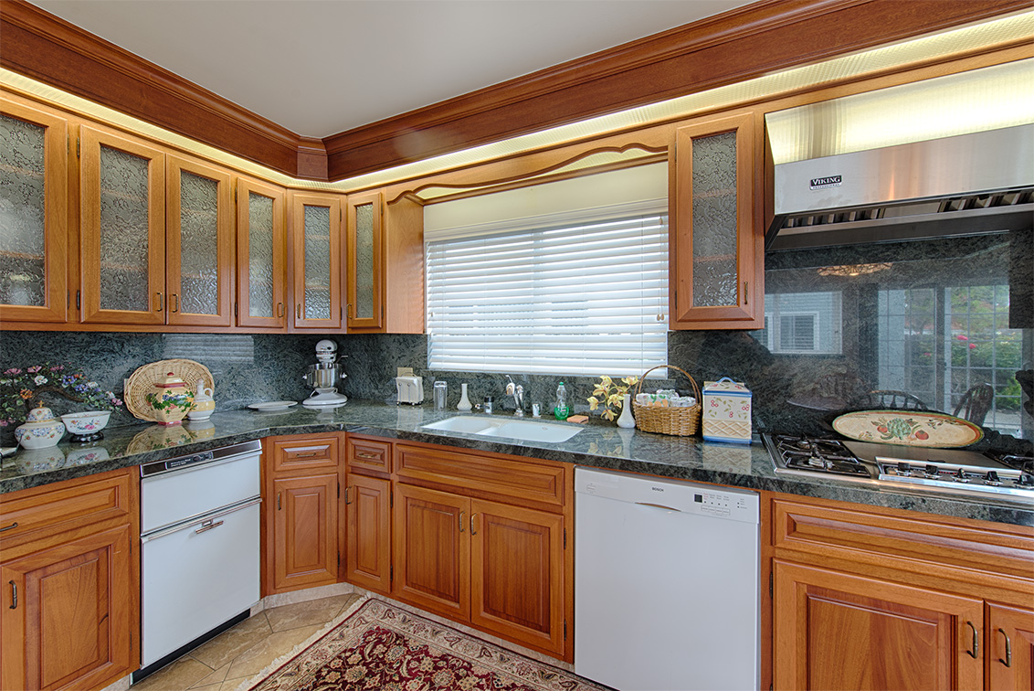 Kitchen (D) Picture - 83 Orchard Ave, Redwood City 94061 Kitchen (D) picture - 83 Orchard Ave, Redwood City 94061