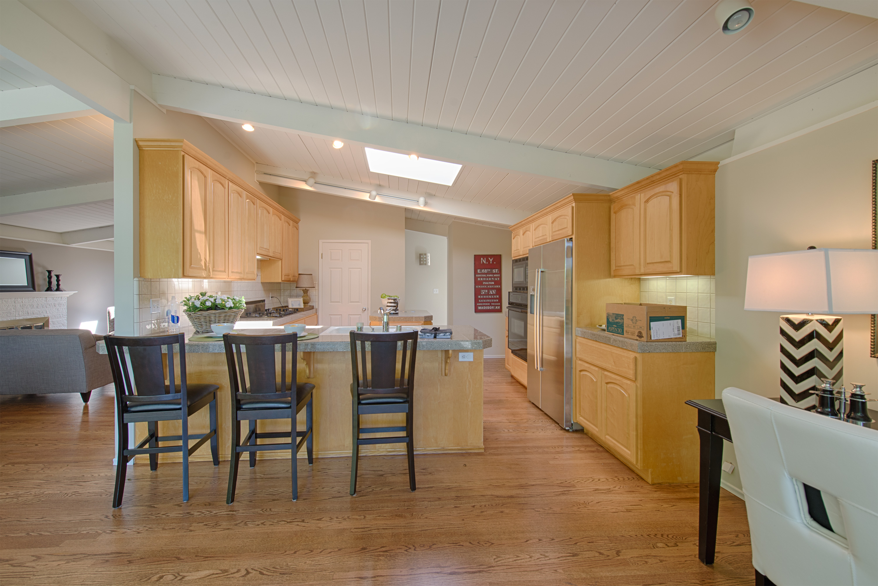 3815 Ross Rd, Palo Alto 94303 - Kitchen Bar (B)