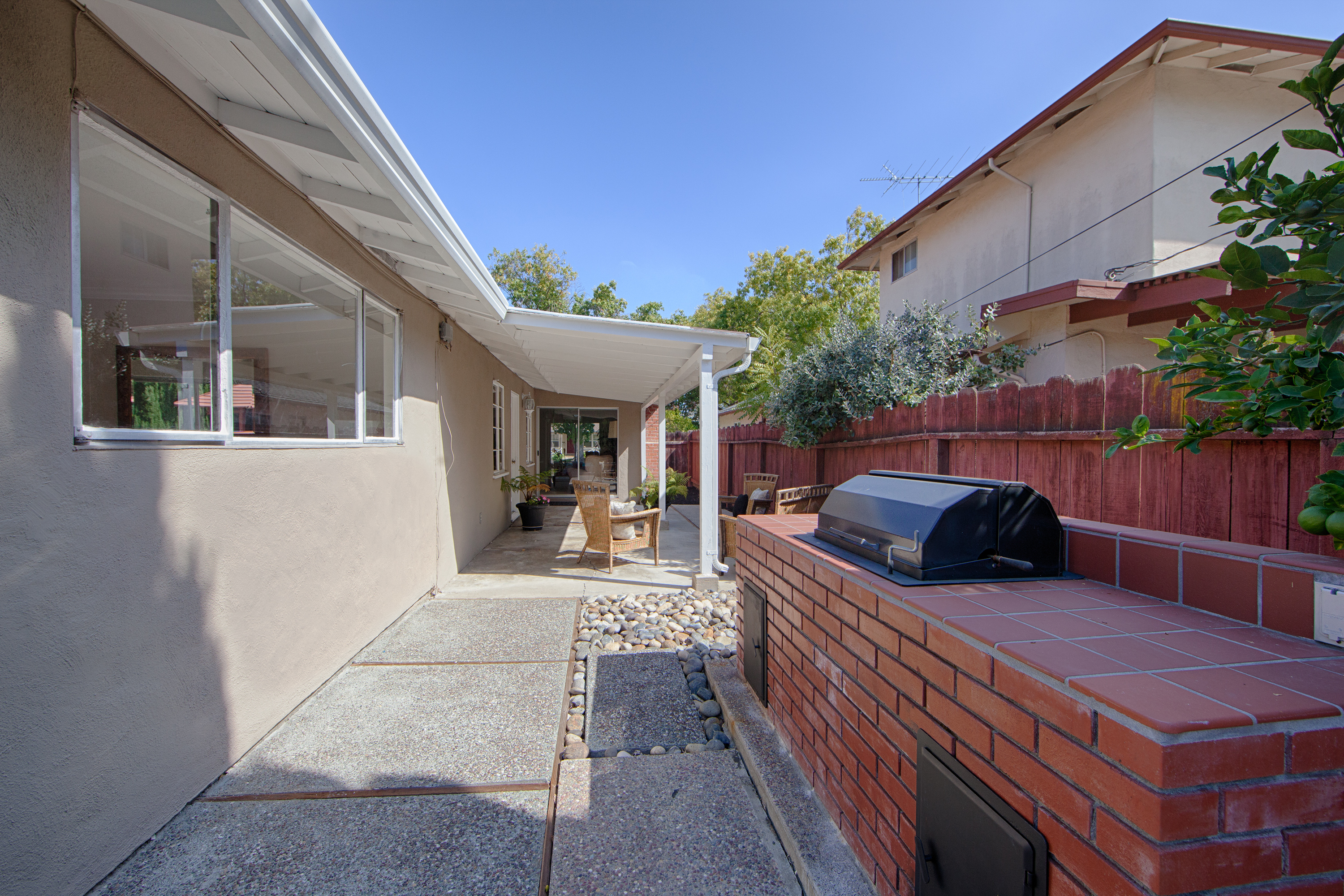 3010 South Ct, Palo Alto 94306 - Side Yard (A)