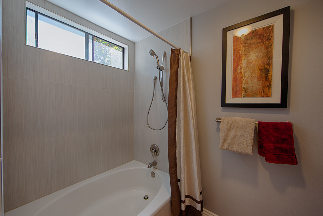 Master Bath picture - 4152 Thain Way, Palo Alto 94306