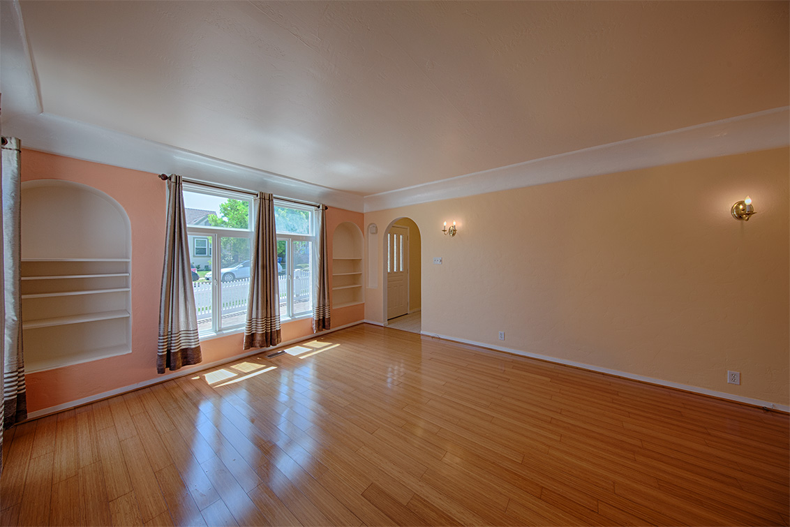 Living Room picture - 150 Hazel Ave, Millbrae 94030