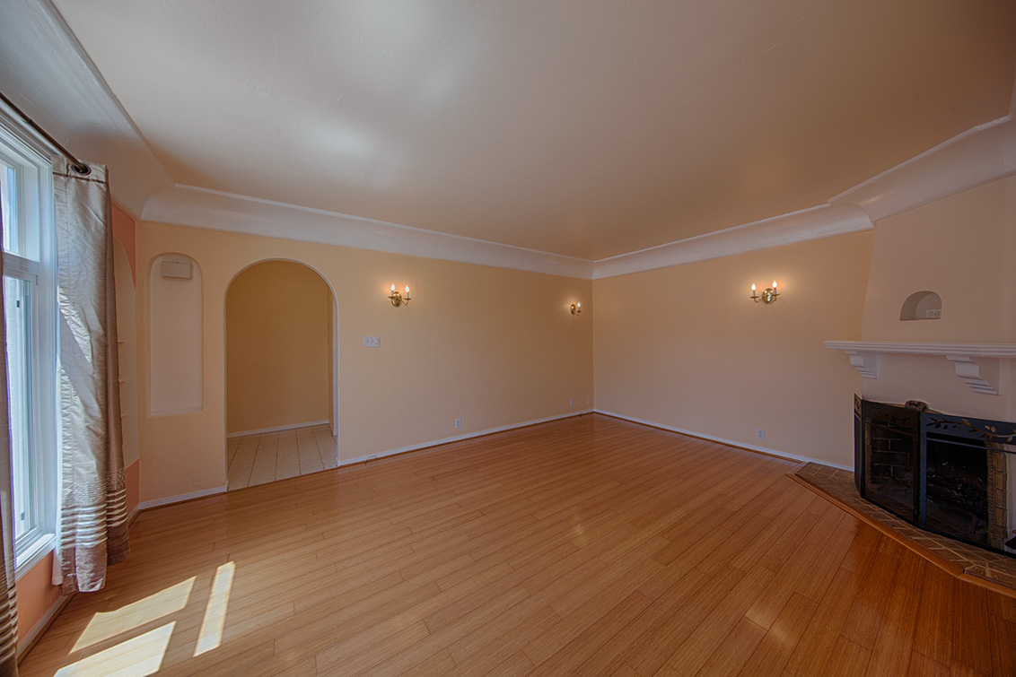 Living Room picture - 150 Hazel Ave, Millbrae 94030