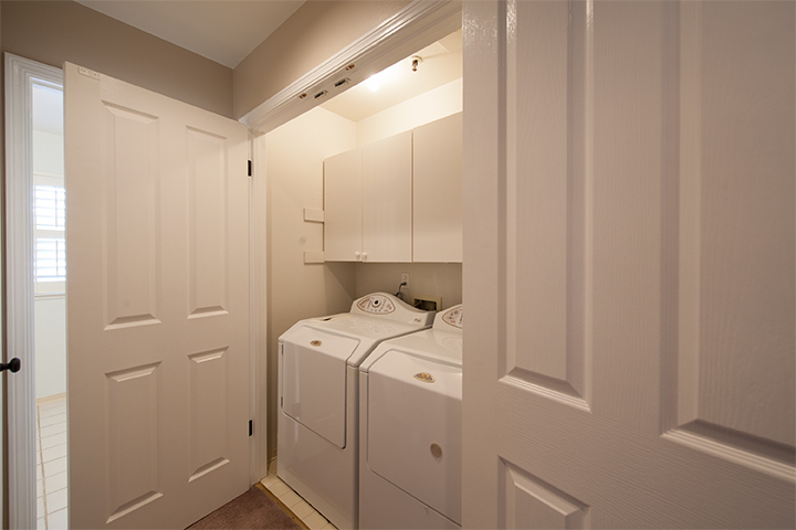 Laundry picture - 405 Mendocino Way, Redwood Shores 94065