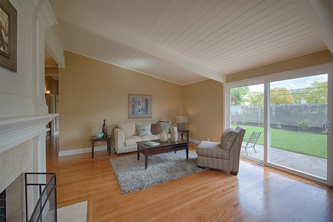 Family Room picture - 3851 Nathan Way, Palo Alto 94303