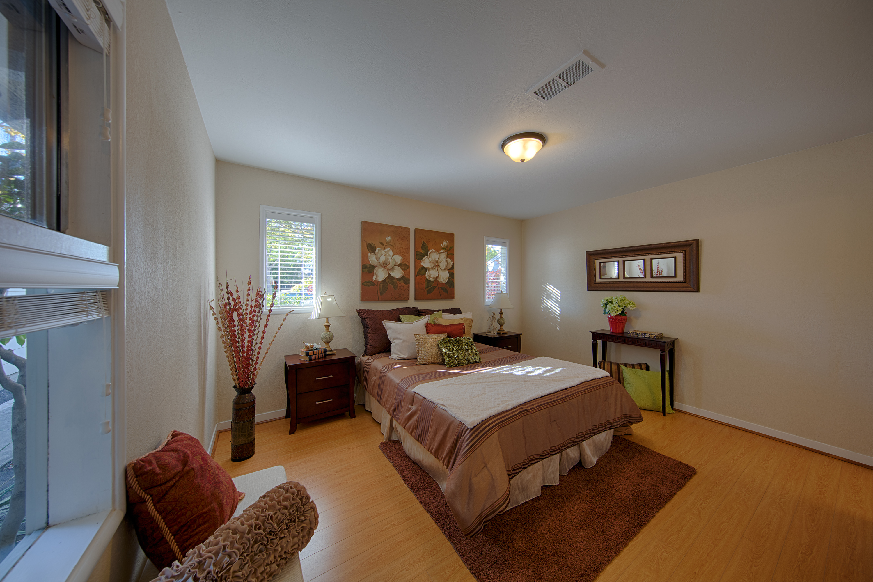 921 Newell Rd, Palo Alto 94303 - Master Bedroom (A)