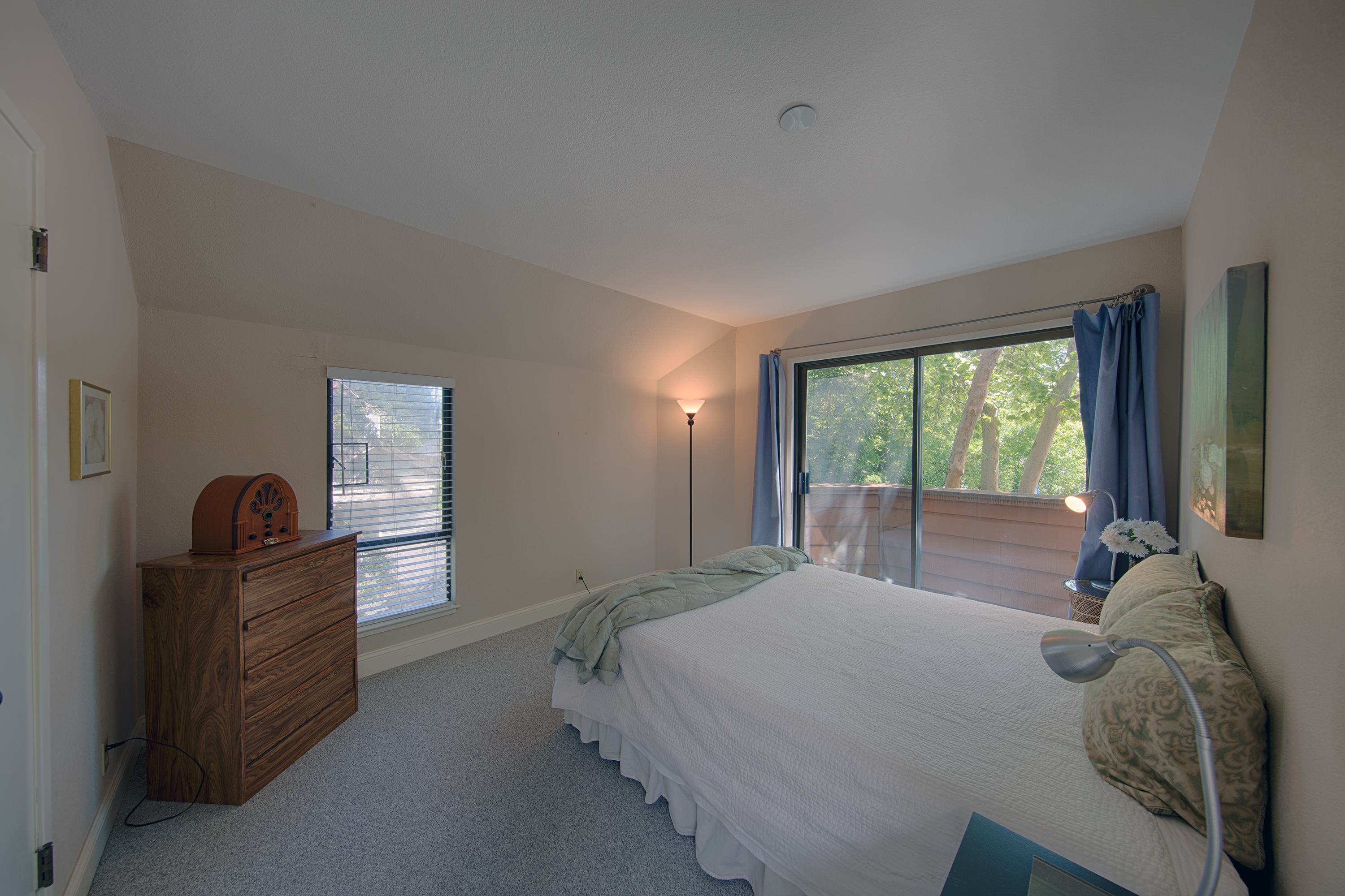 229 High St, Palo Alto 94301 - Guest Suite Bed1 (A)