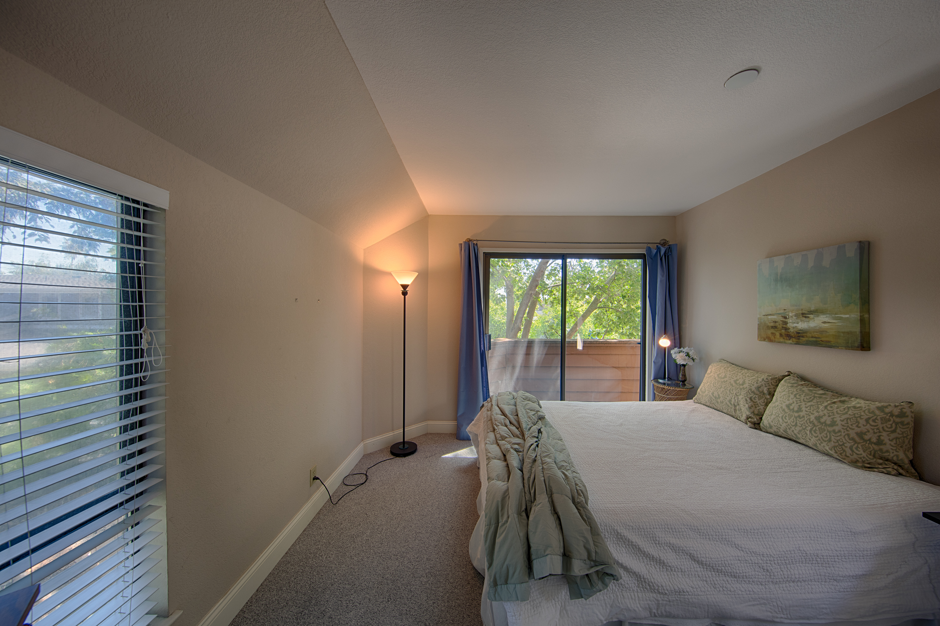 229 High St, Palo Alto 94301 - Guest Suite Bed1 (D)