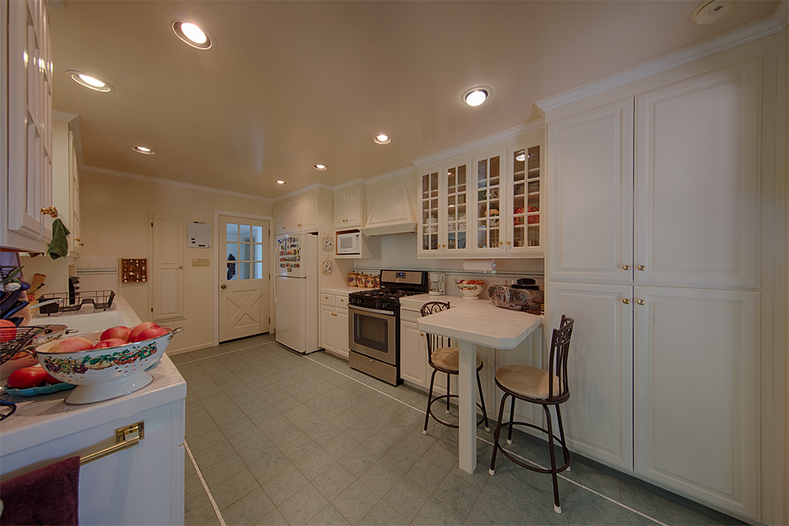 Kitchen picture - 305 Rolling Hills Ave, San Mateo 94403