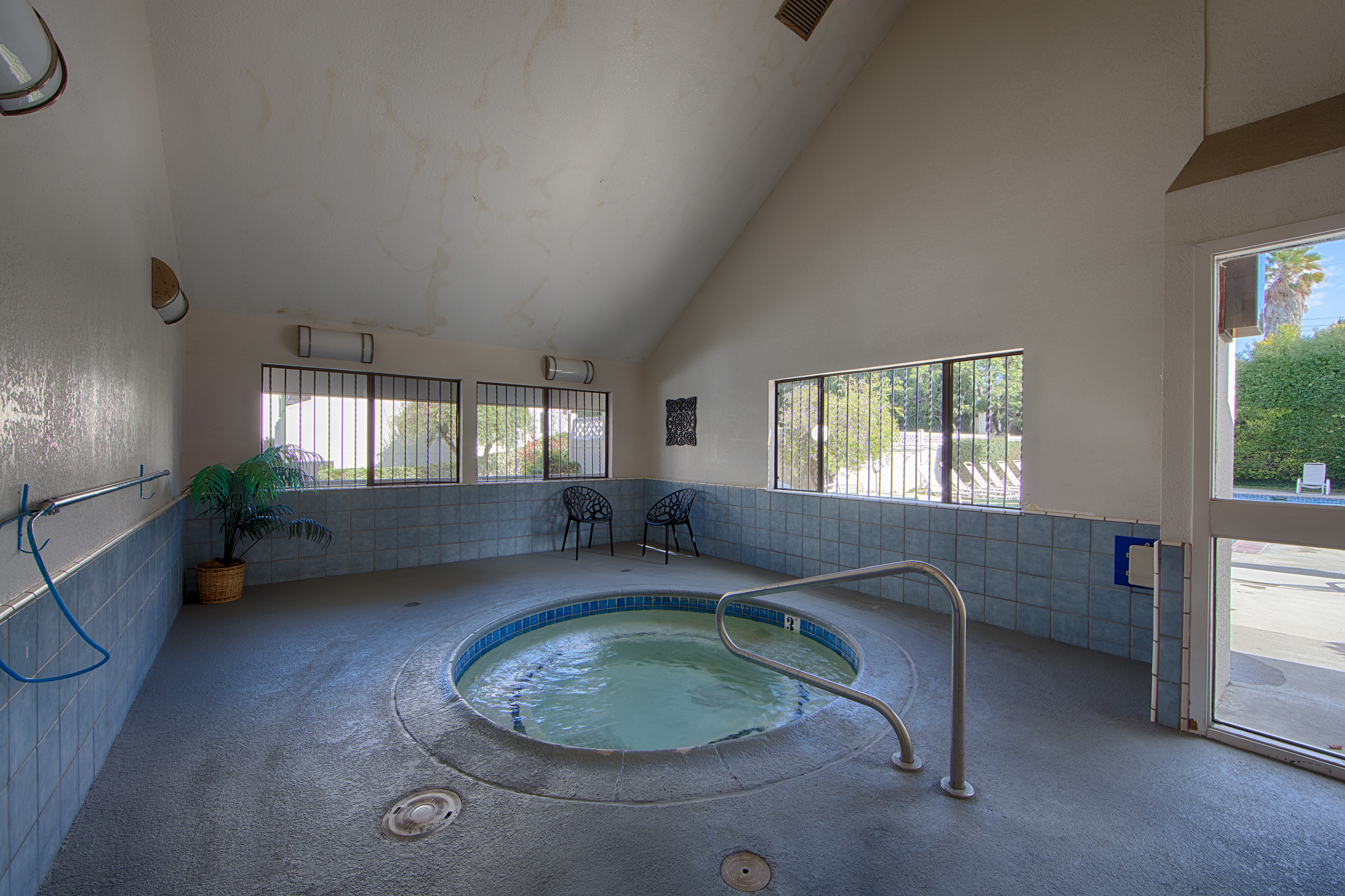 641 W Garland Ter, Sunnyvale 94086 - Complex Hot Tub (A)