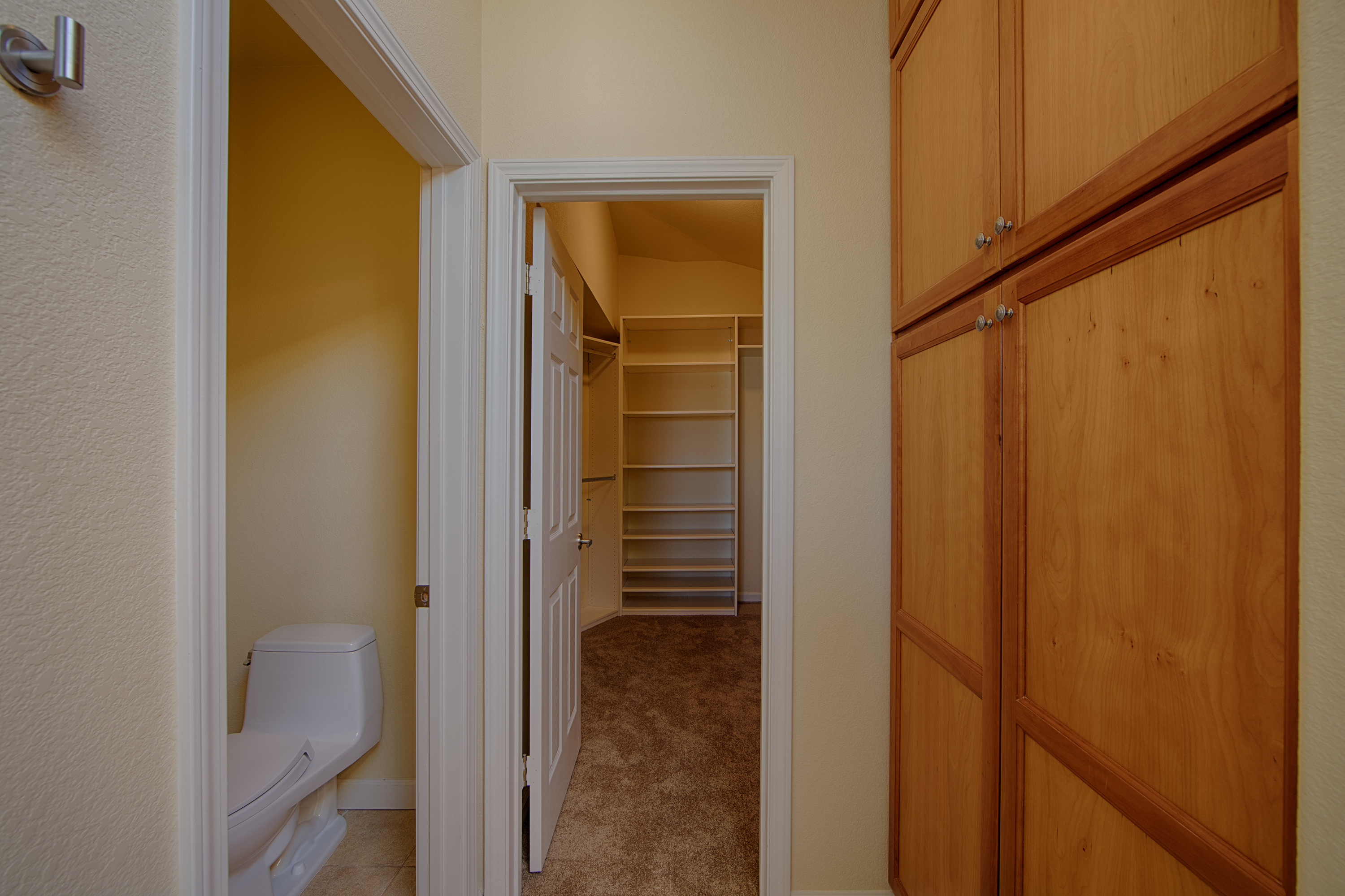 812 Corriente Point Dr, Redwood Shores 94065 - Master Bath (B)