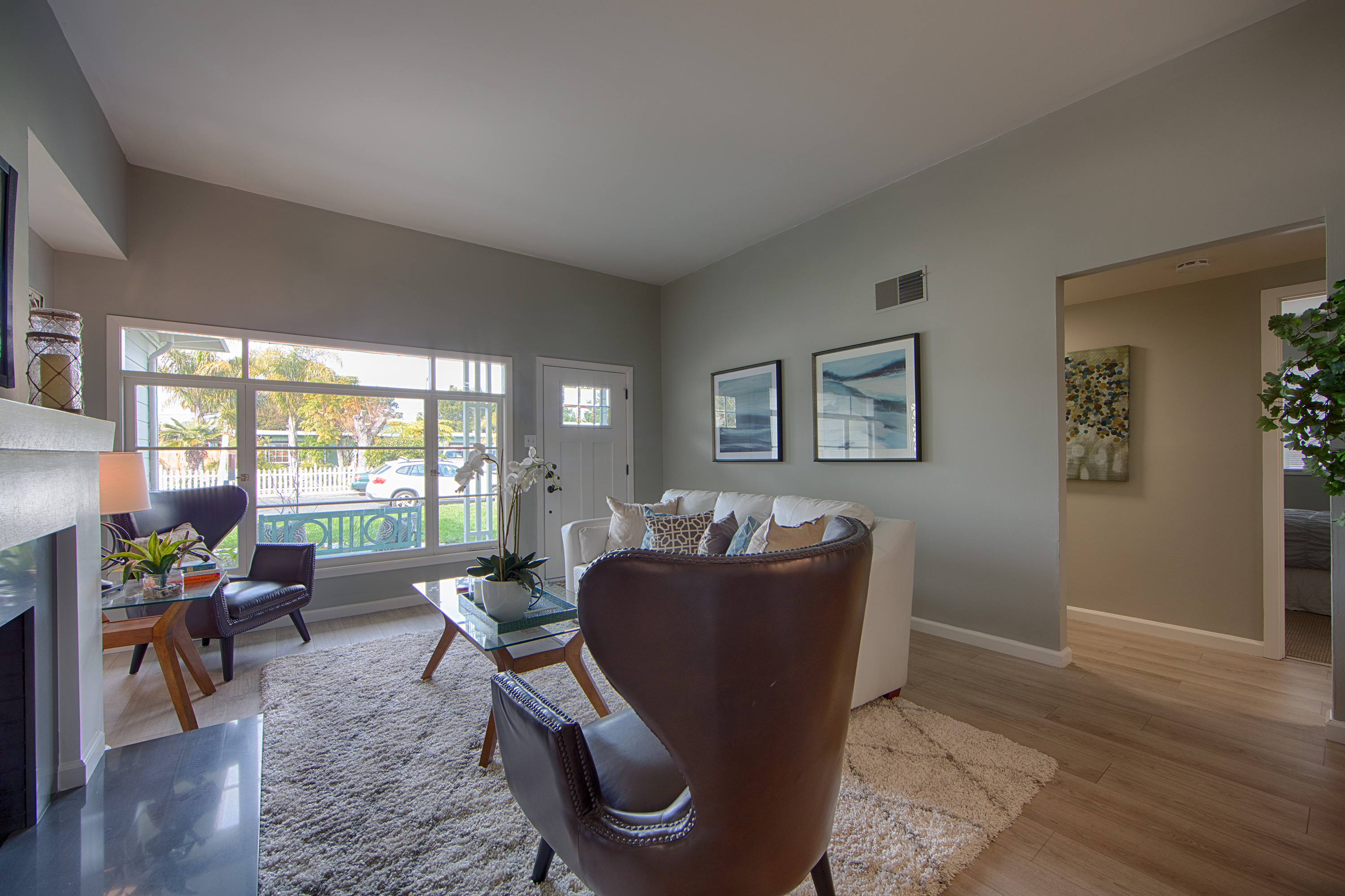 1300 Dakota Ave, San Mateo 94401 - Living Room (C)