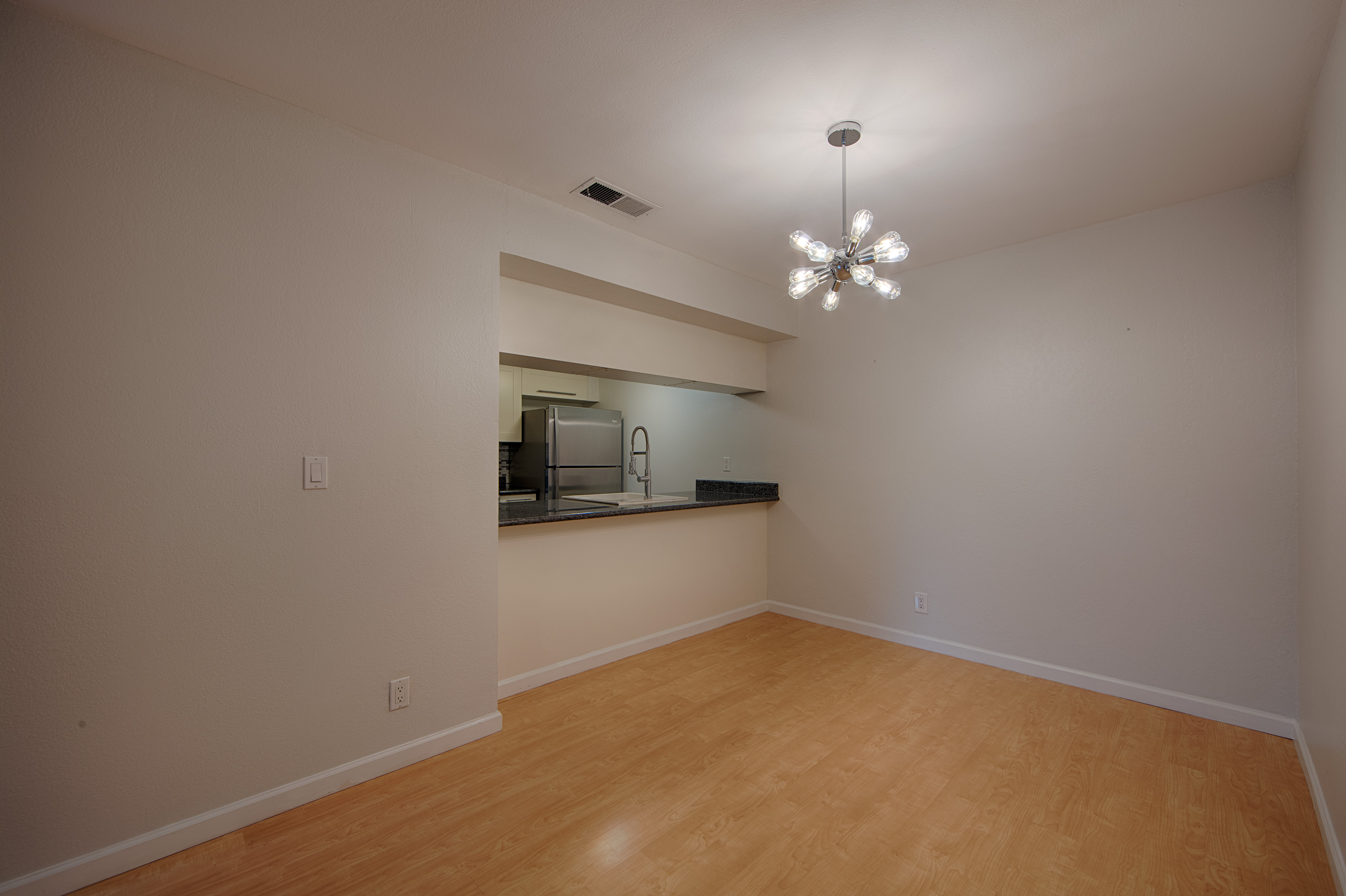 209 Red Oak Dr #Q, Sunnyvale 94086 - Dining Room (A)