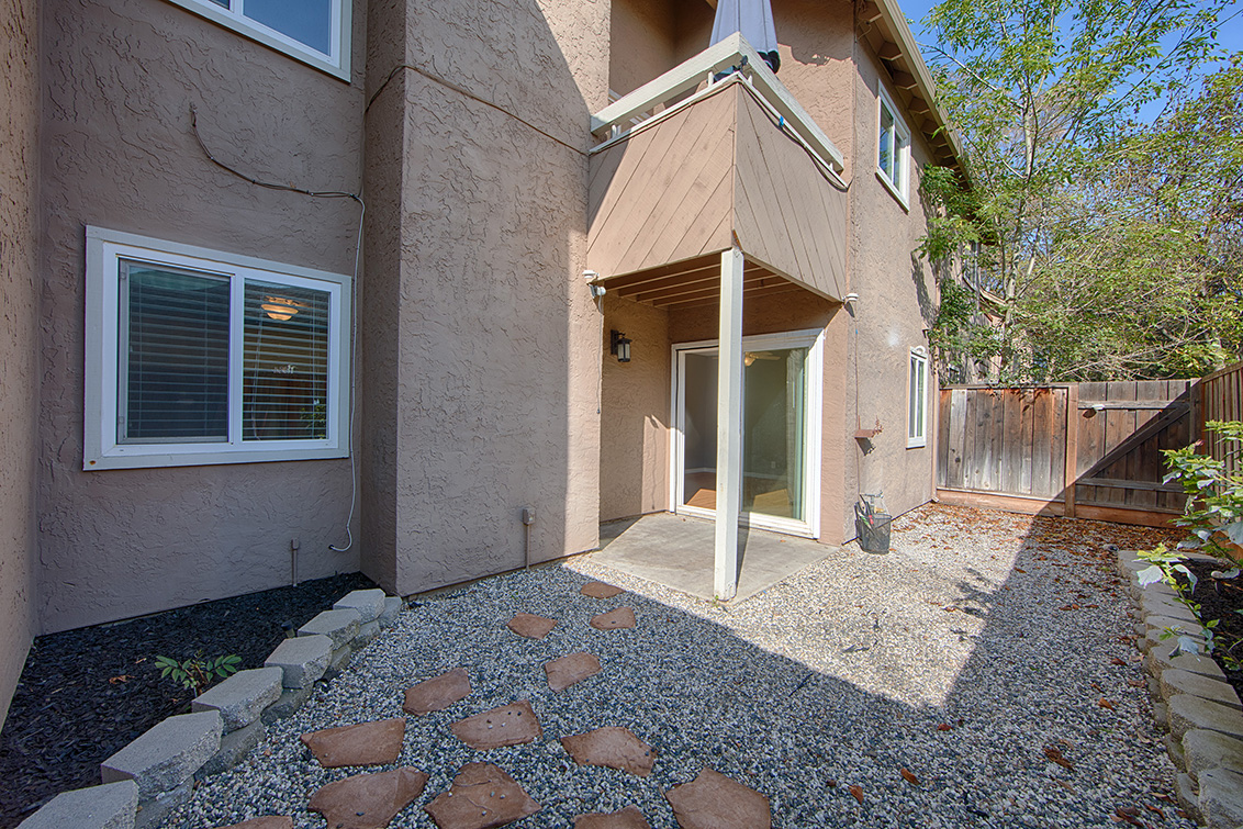 Backyard (B) picture - 2128 Canoas Garden Ave B, San Jose 95125