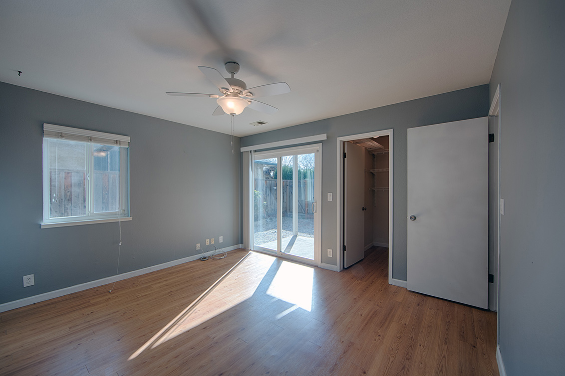Bedroom 1 (B) picture - 2128 Canoas Garden Ave B, San Jose 95125