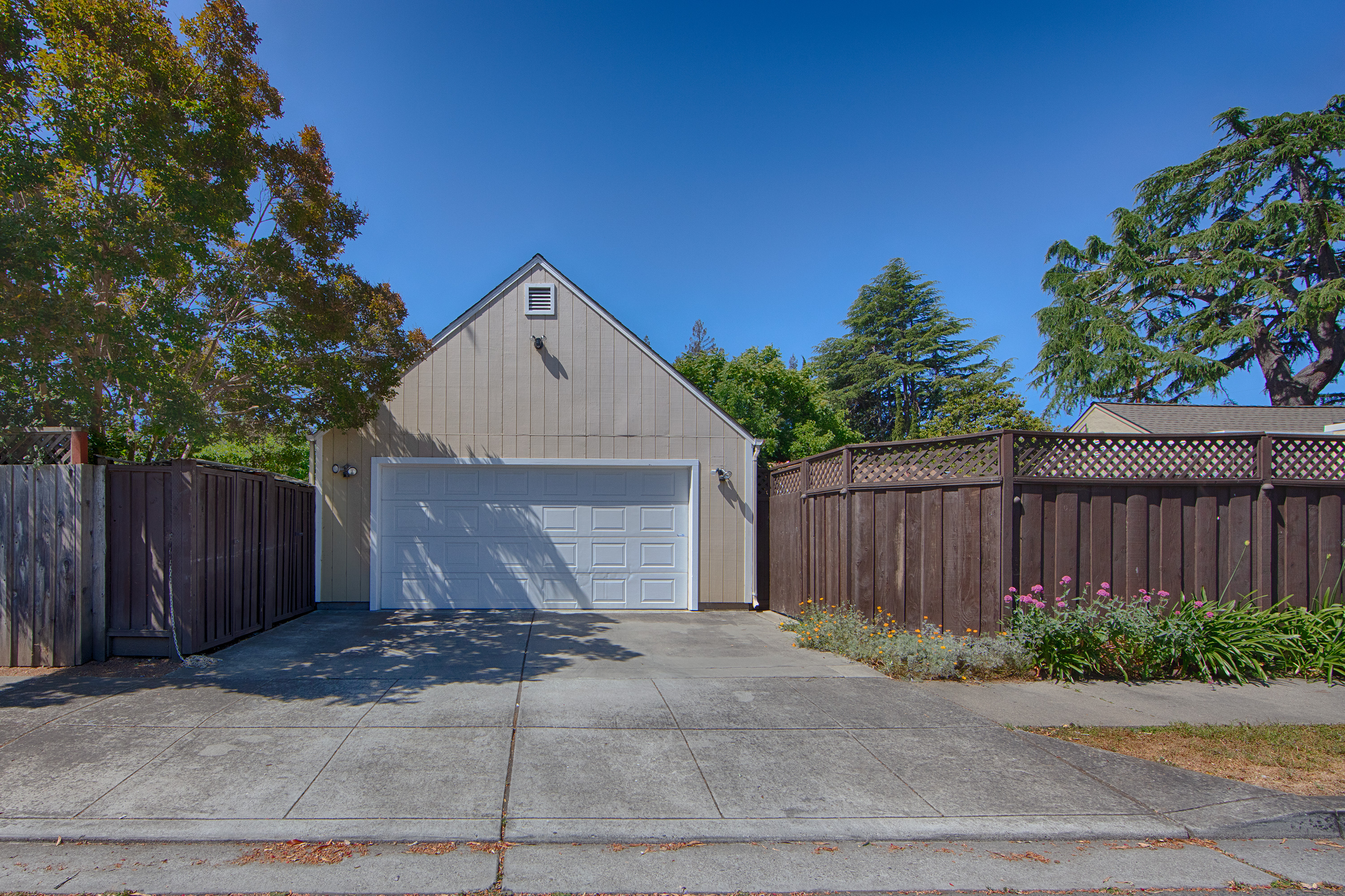 90 Dexter Ave, Redwood City 94063 - Garage (A)