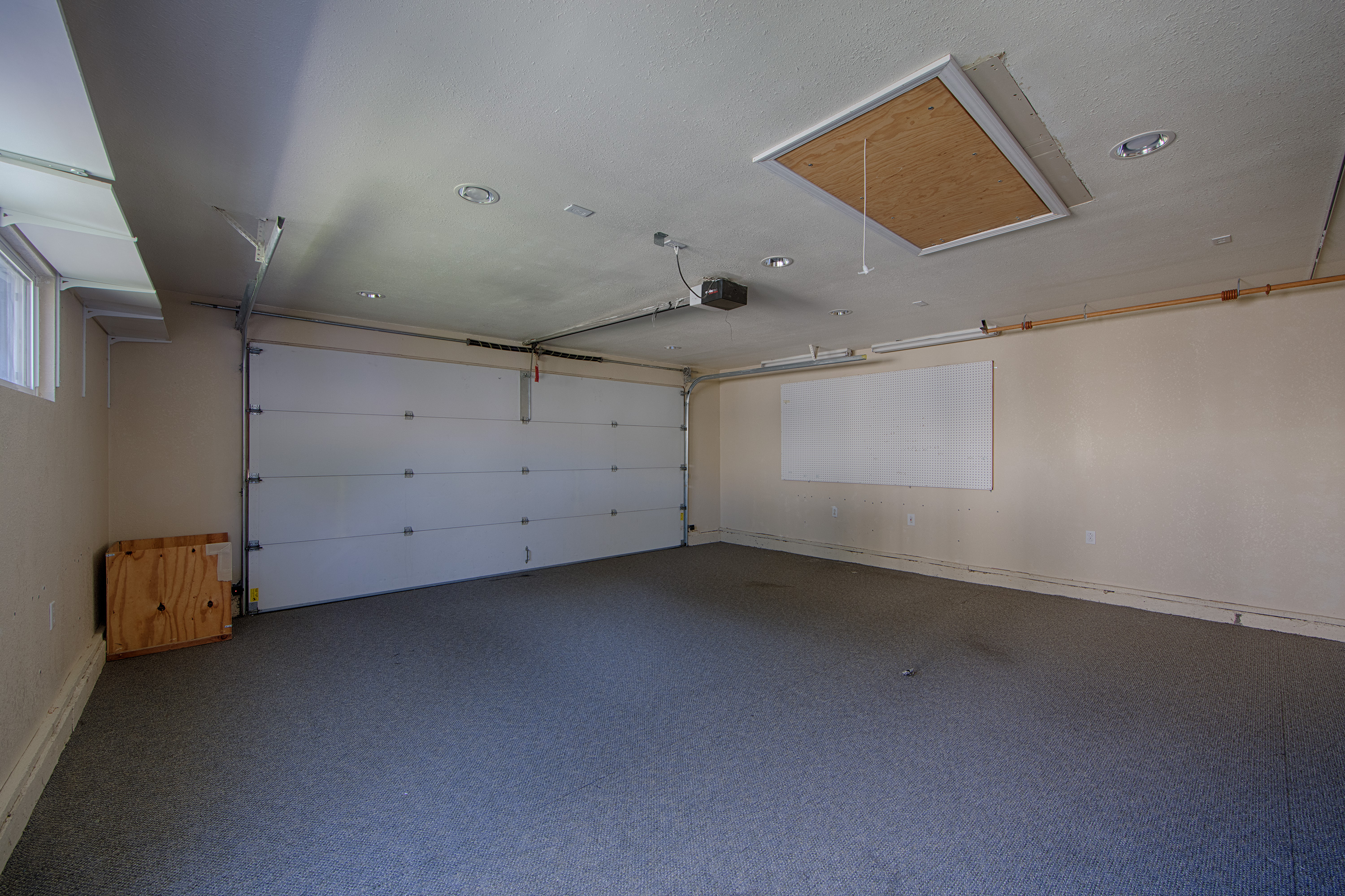 90 Dexter Ave, Redwood City 94063 - Garage (B)