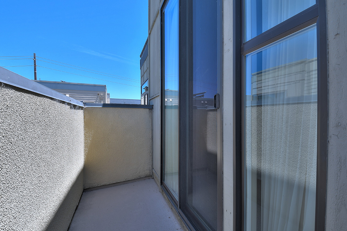 Balcony (B) picture - 3733 Egret Ln, Palo Alto 94303