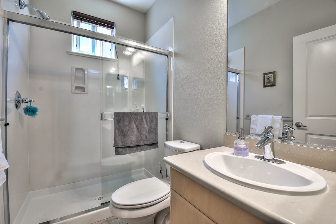 Bathroom 3 (A) picture - 3733 Egret Ln, Palo Alto 94303