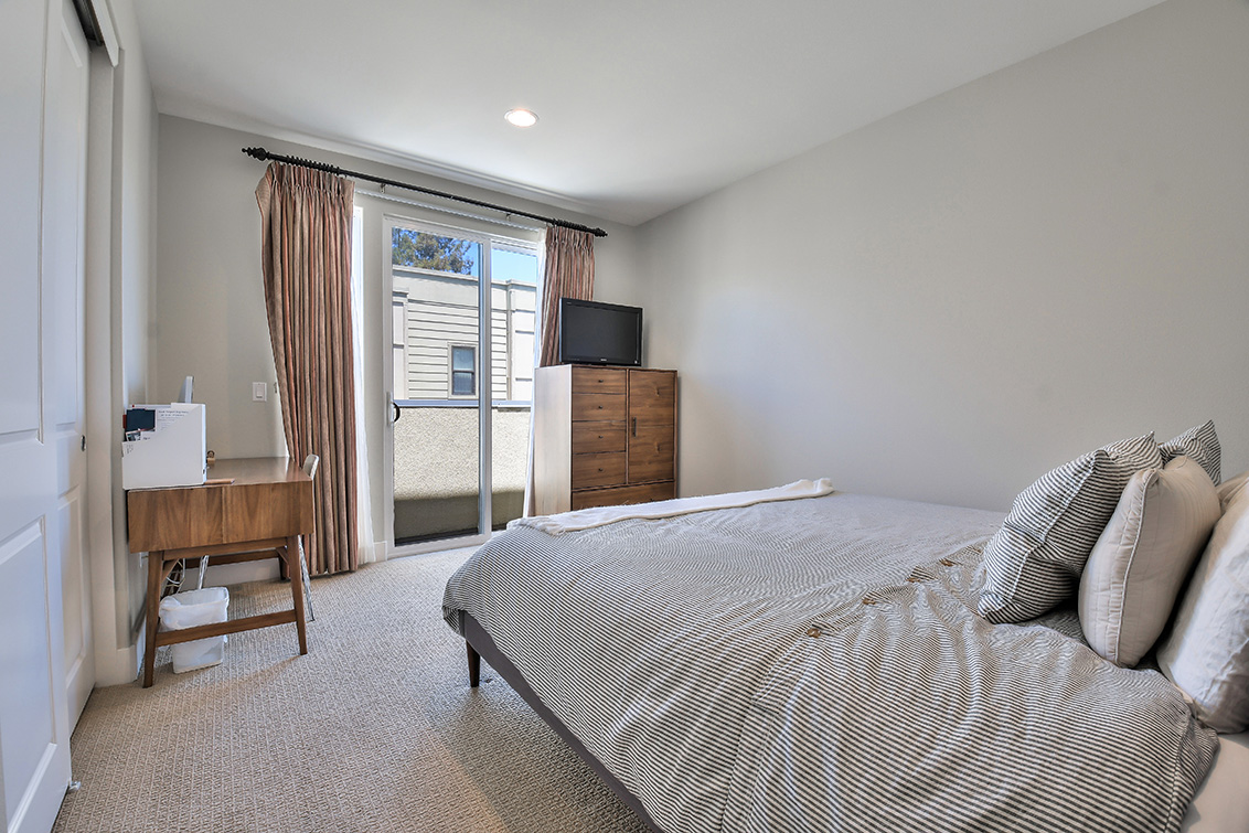 Bedroom 2 (A) picture - 3733 Egret Ln, Palo Alto 94303