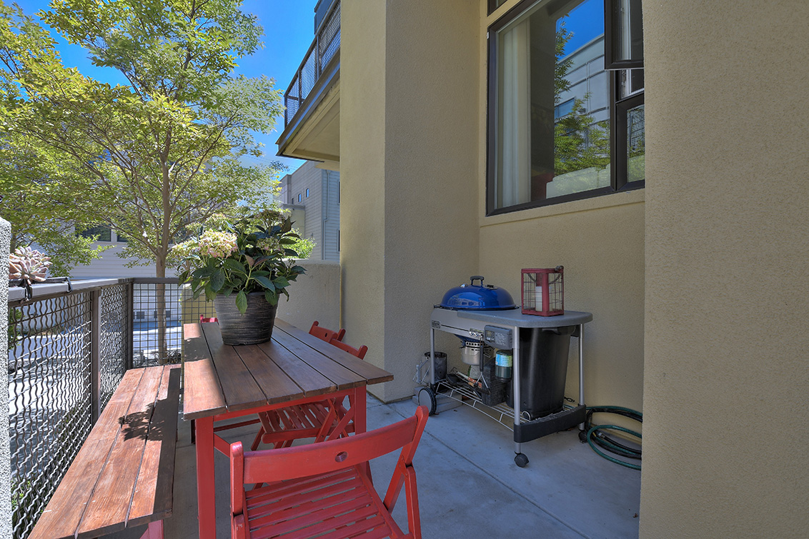 Front Patio (A) picture - 3733 Egret Ln, Palo Alto 94303