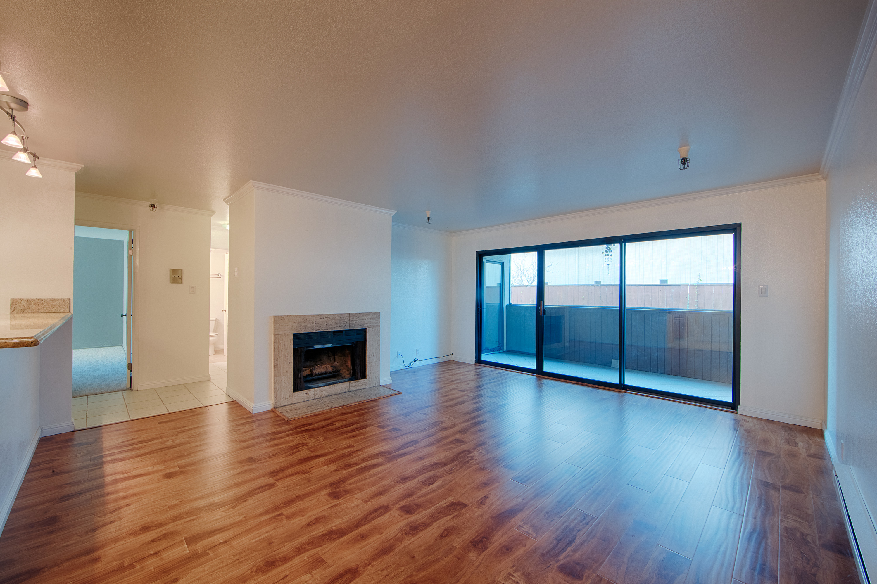 455 El Camino Real #209, South San Francisco 94080 - Living Room (B)