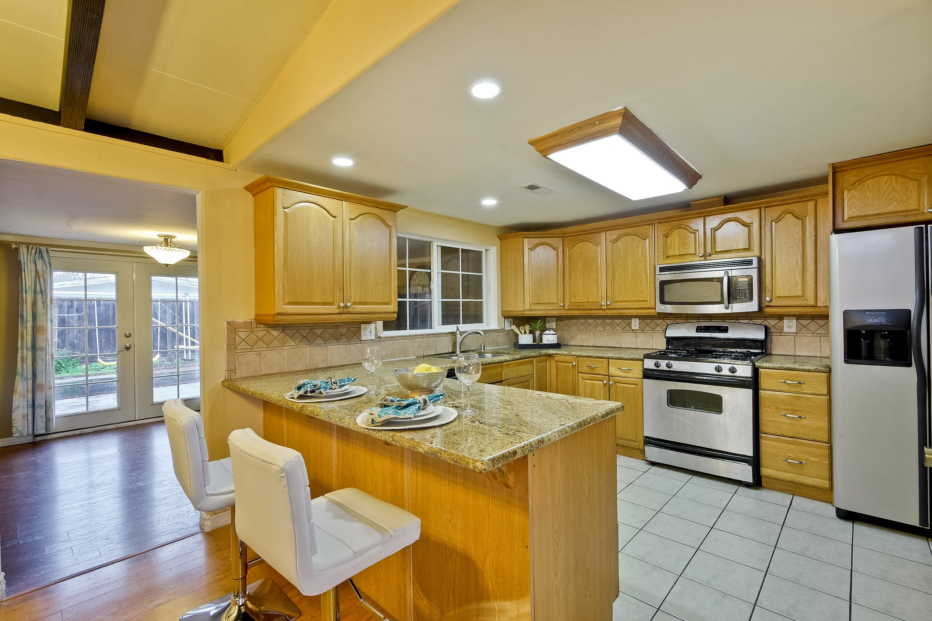 315 Meadowlake Dr, Sunnyvale 94089 - Kitchen (A)