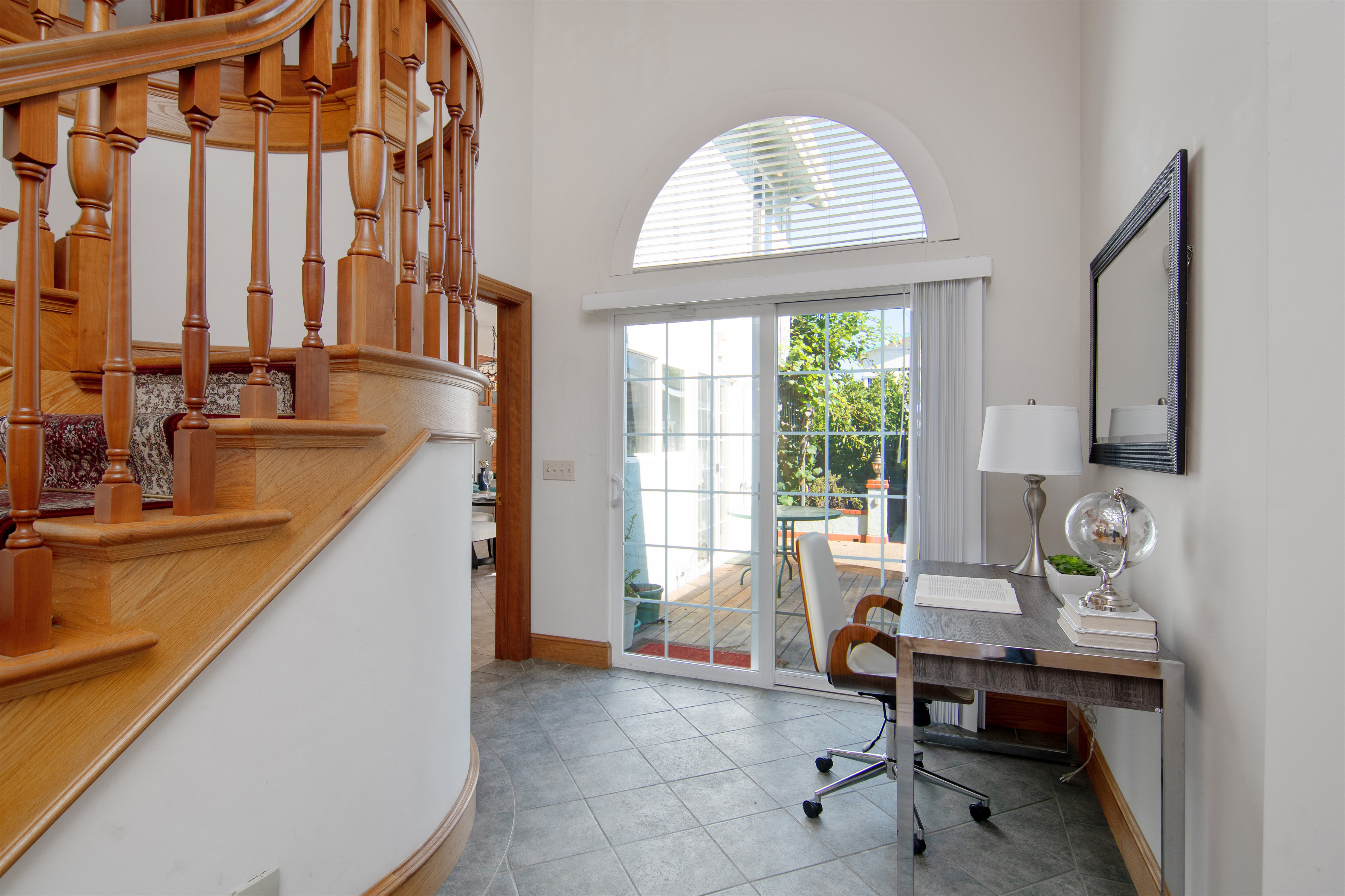 83 Orchard Ave, Redwood City 94061 - Corner Office (A)