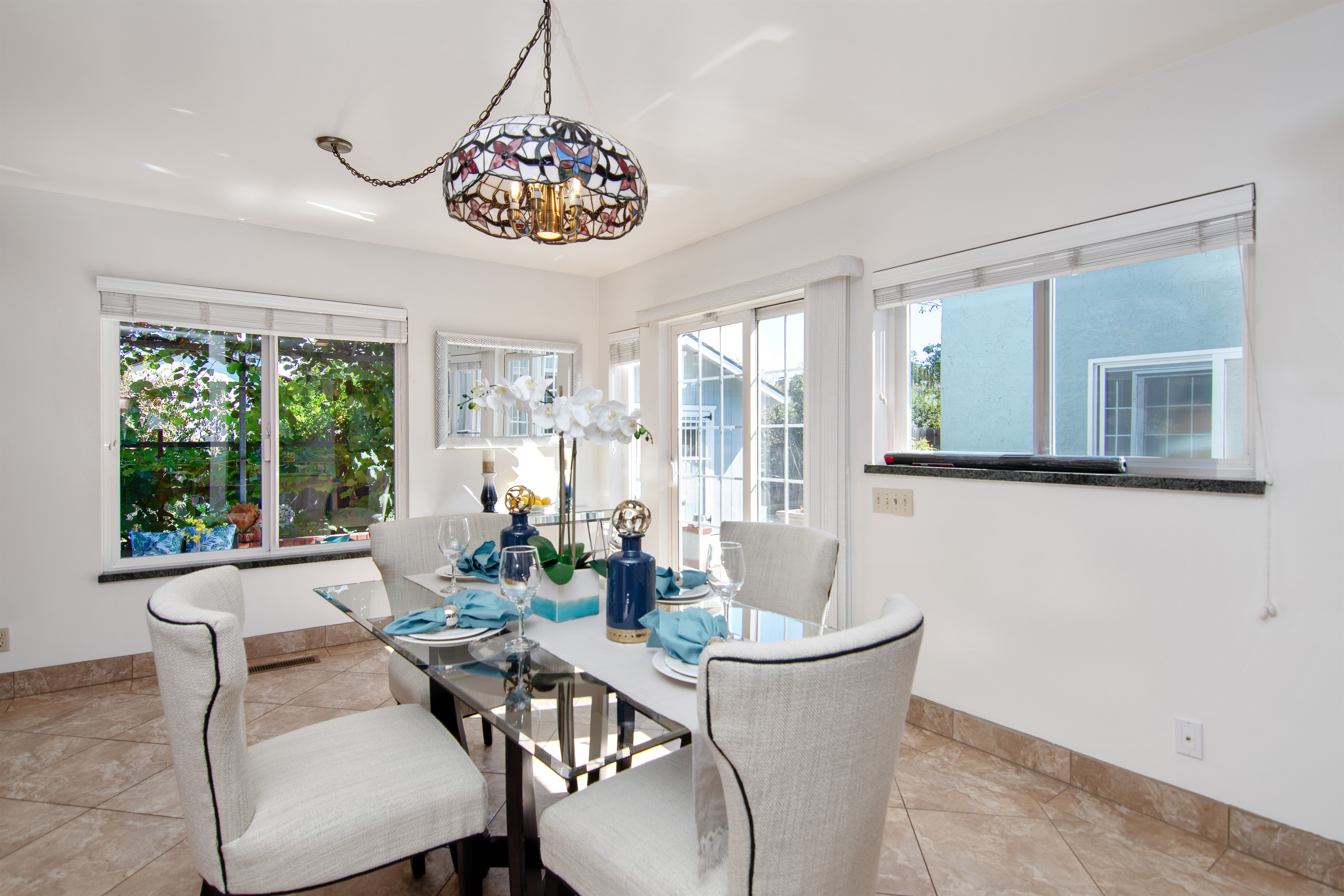 83 Orchard Ave, Redwood City 94061 - Dining Room (B)