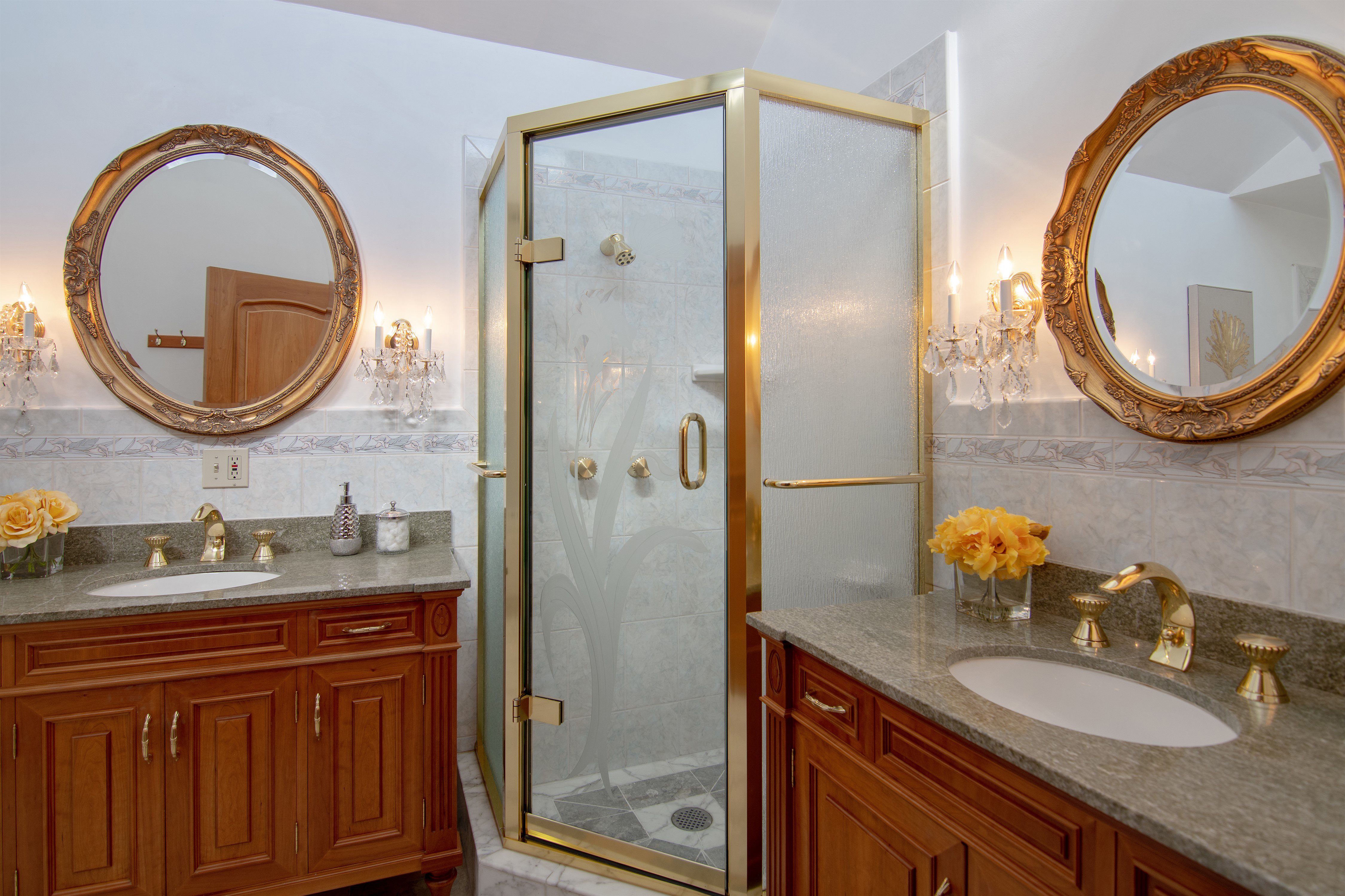 83 Orchard Ave, Redwood City 94061 - Master Bath (A)