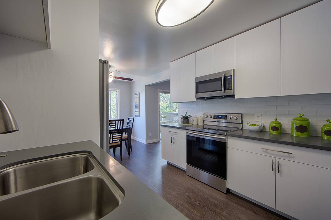 Kitchen (D) picture - 7150 Rainbow Dr 21, San Jose 95129