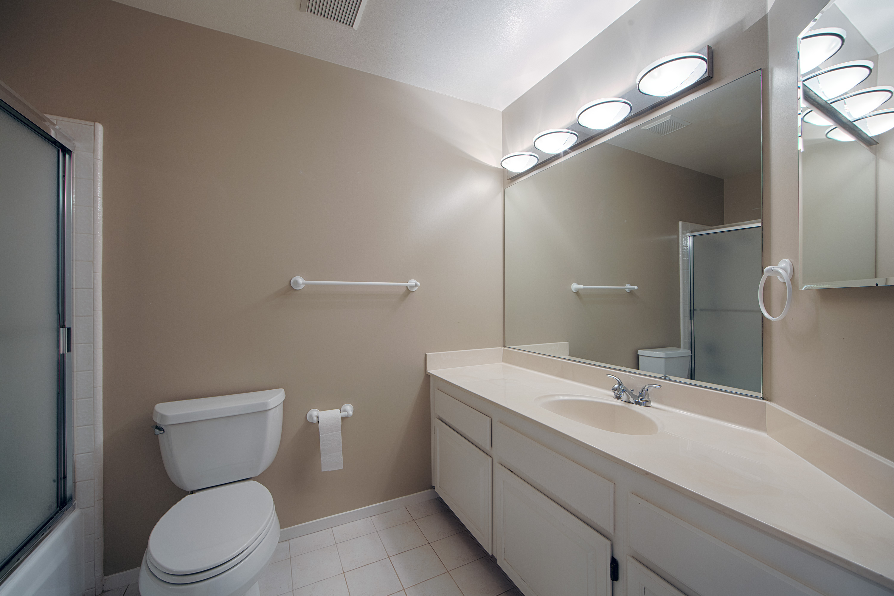444 San Antonio Rd #9d, Palo Alto 94306 - Bathroom 2 (A)