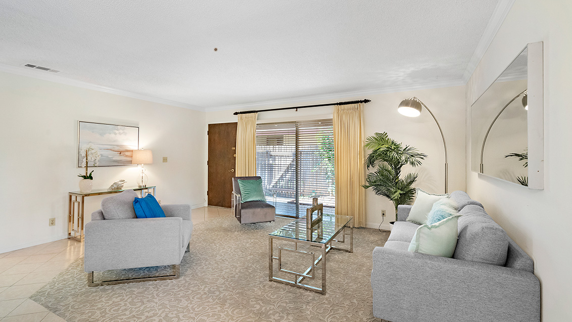 Living Room (B) picture - 225 W Red Oak Dr M, Sunnyvale 94086