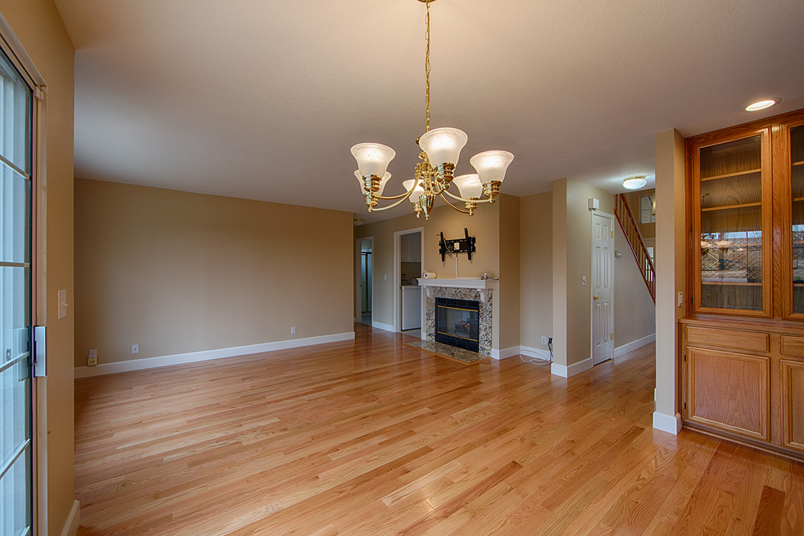 Family Room (D) picture - 878 Windmill Park Ln, Mountain View 94043