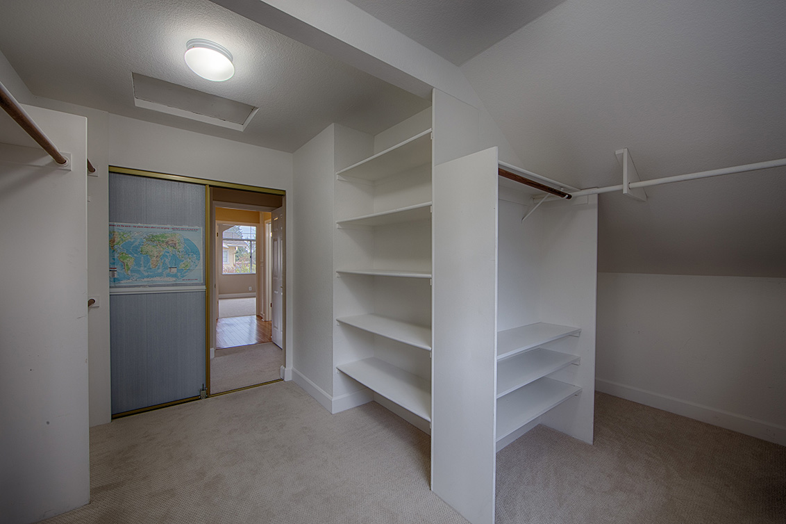 Master Closet (A) picture - 878 Windmill Park Ln, Mountain View 94043