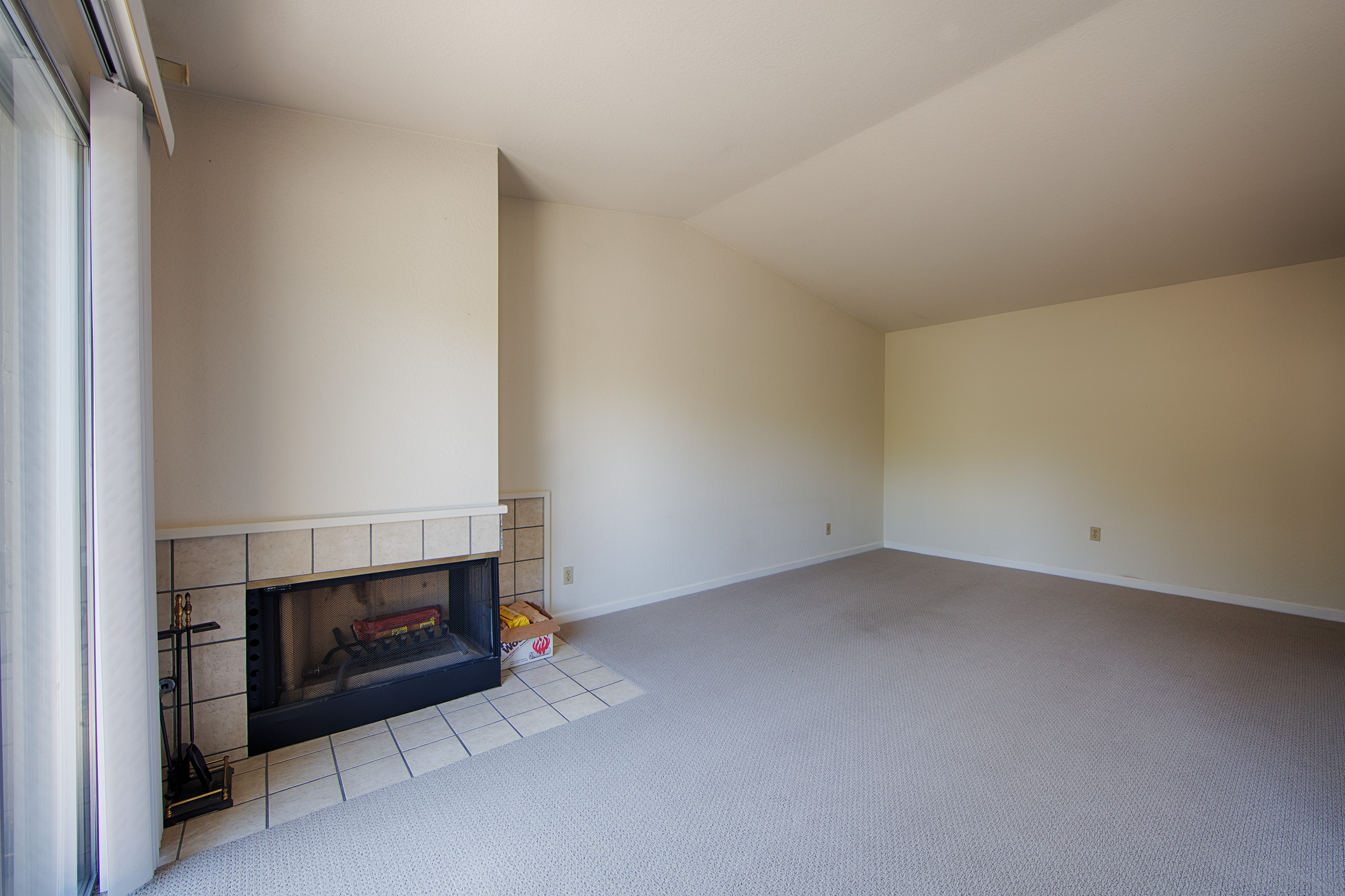 3492 Wine Barrel Way, San Jose 95124 - Living Room (B)