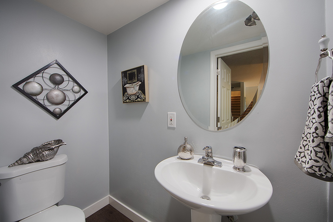 Half Bath (A) picture - 7150 Rainbow Dr 21, San Jose 95129
