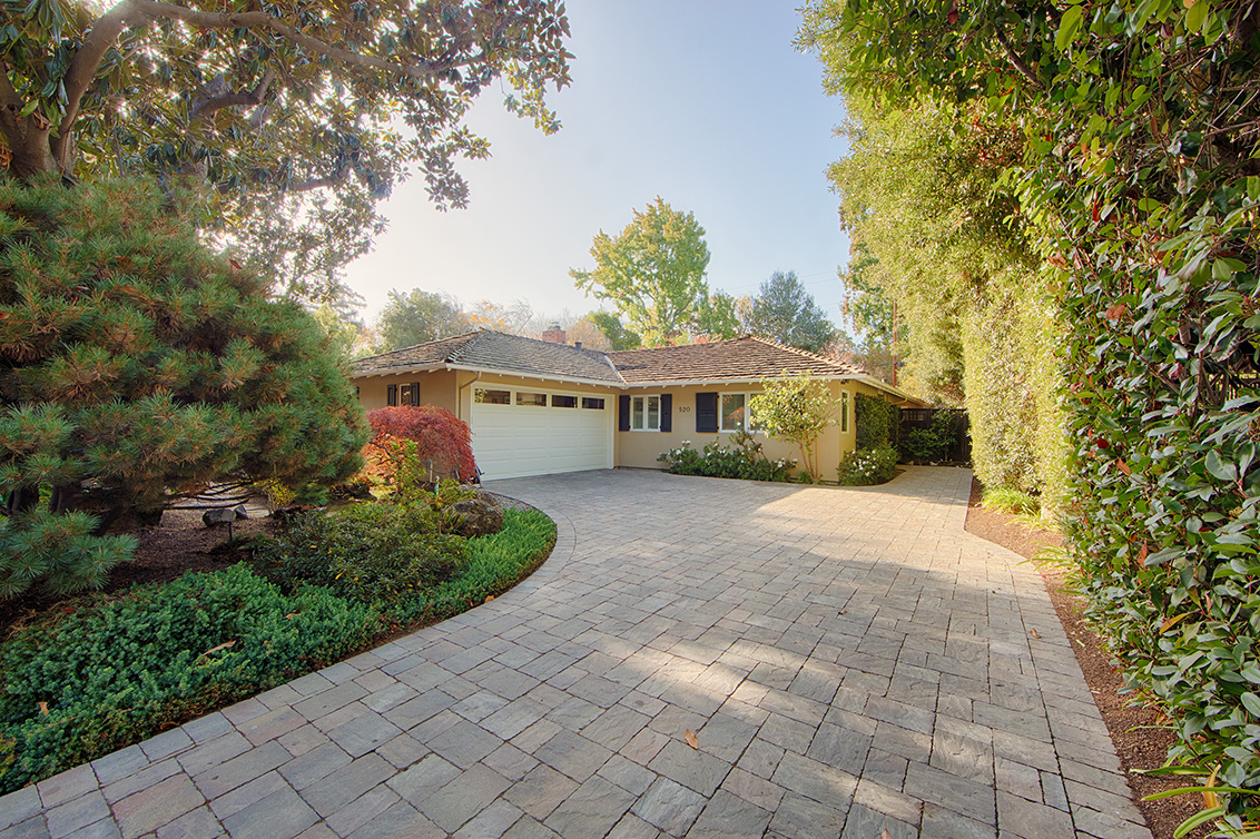 Picture of 520 Rhodes Dr, Palo Alto 94303 - Home For Sale