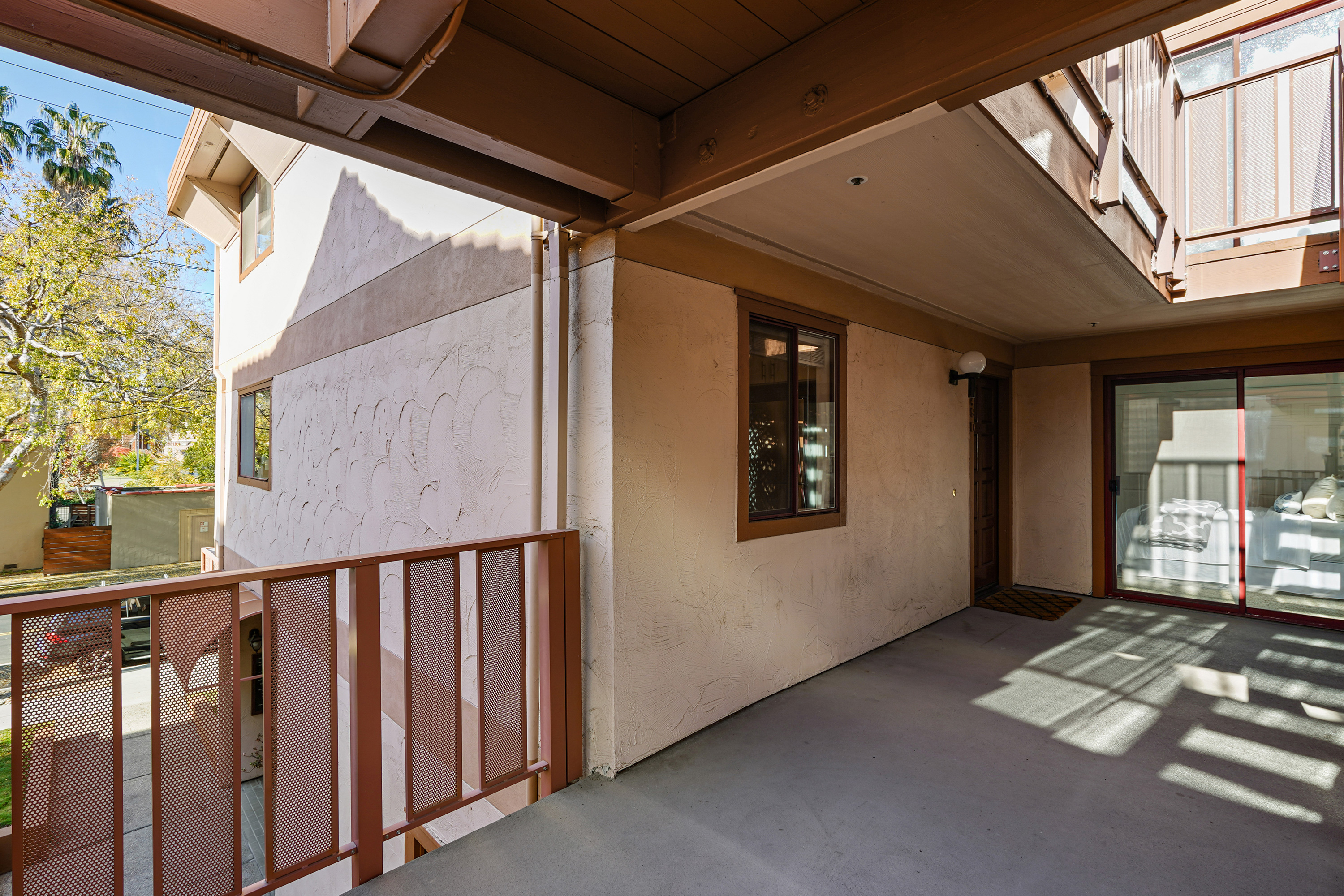 4149 El Camino Way #D, Palo Alto 94306 - Walkway (A)