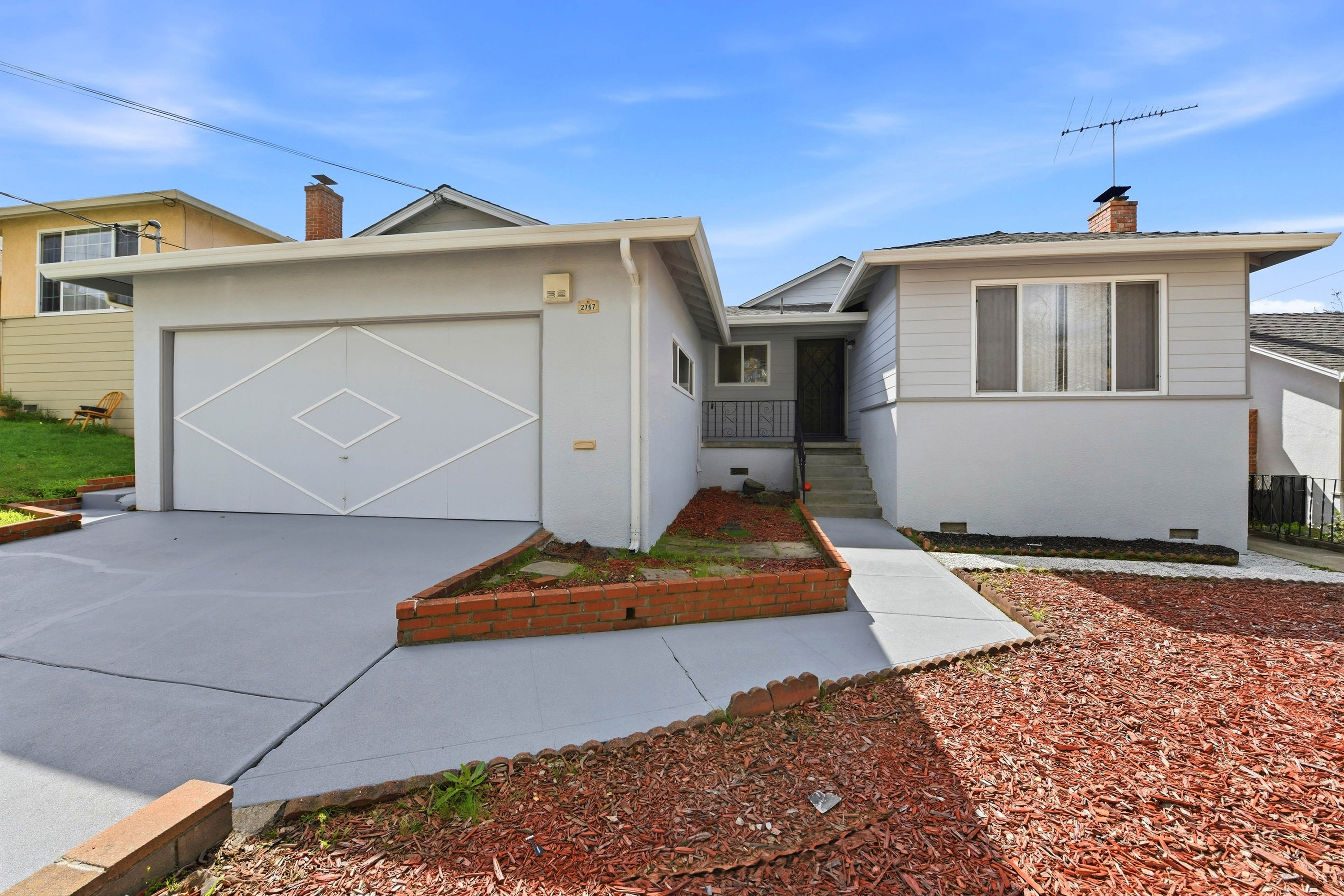 2767 Winchester Dr, Hayward 94541